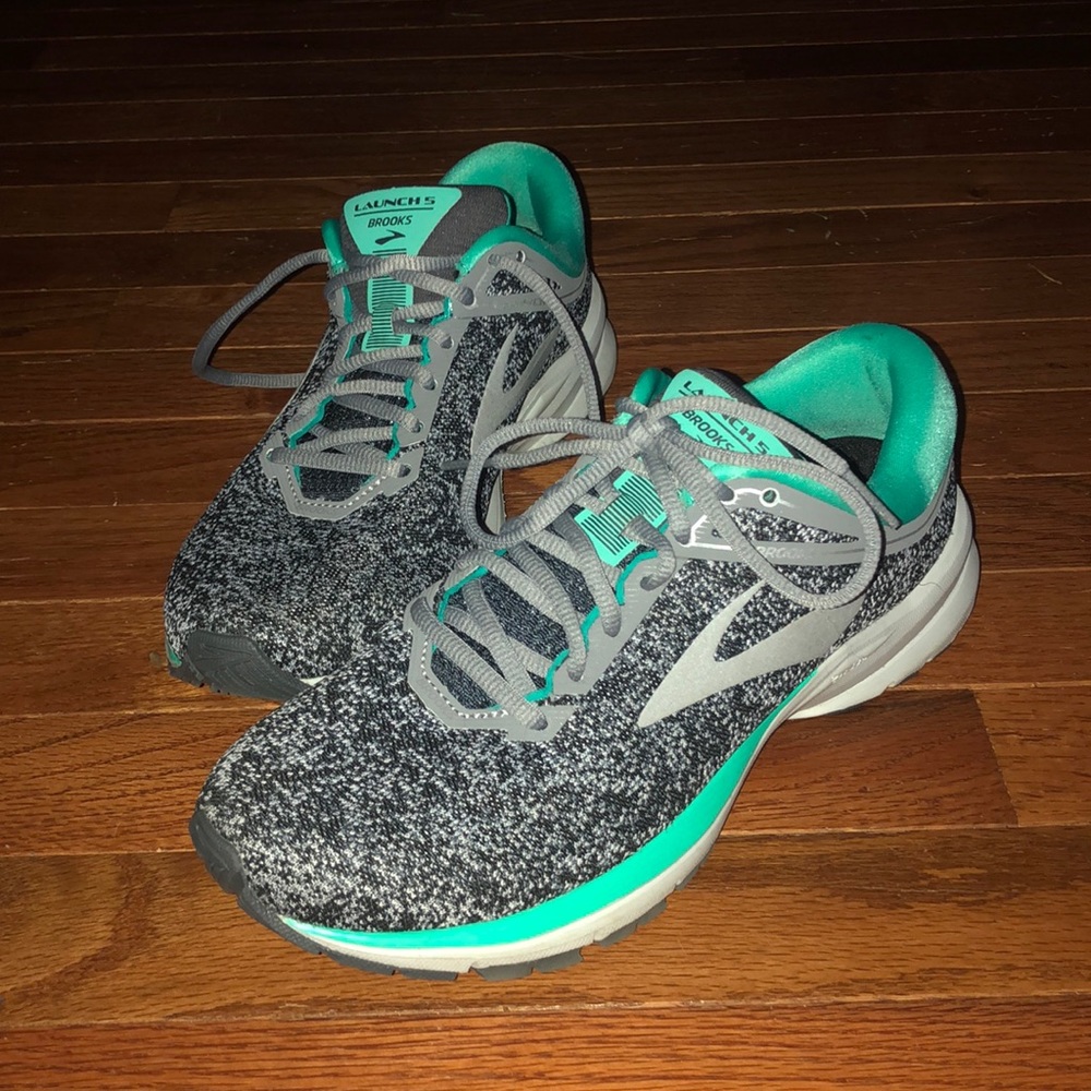 Brooks Tennis Shoes